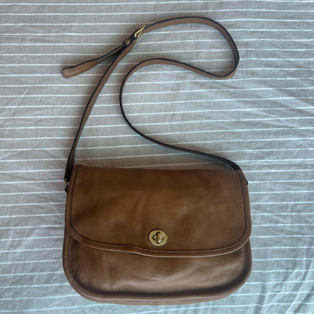 Vintage Coach City Bag 9790 in Tan with Brass Hardware